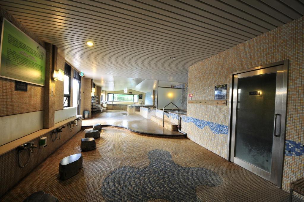 Chat Hot Spring Resort Цзилун Экстерьер фото