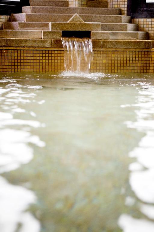 Chat Hot Spring Resort Цзилун Экстерьер фото