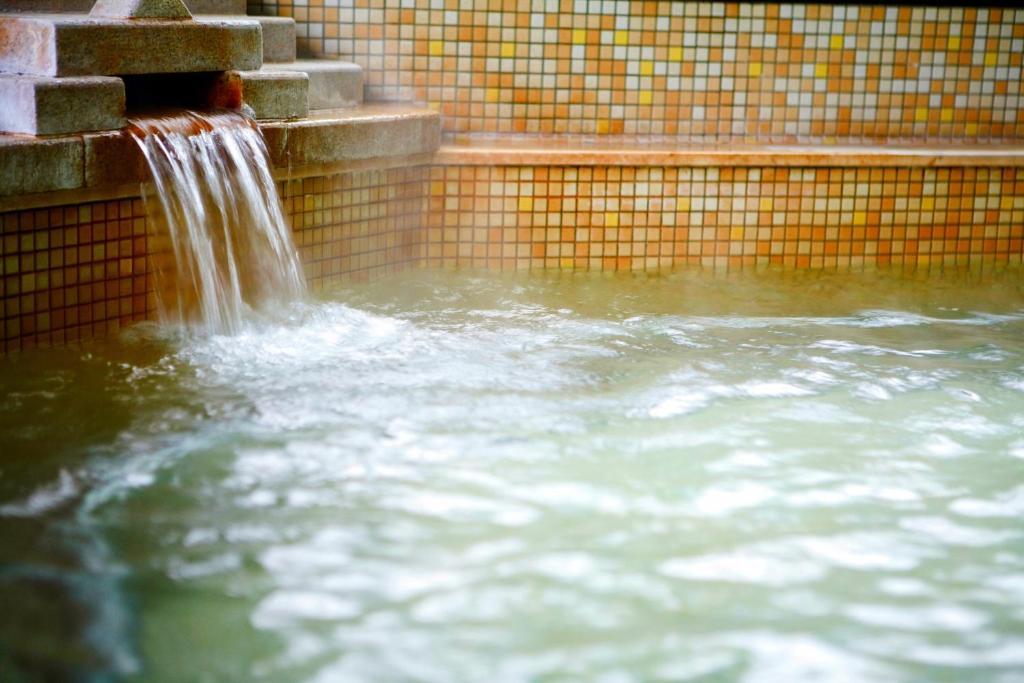 Chat Hot Spring Resort Цзилун Экстерьер фото