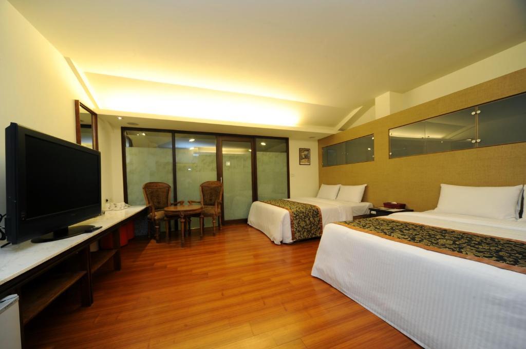 Chat Hot Spring Resort Цзилун Номер фото