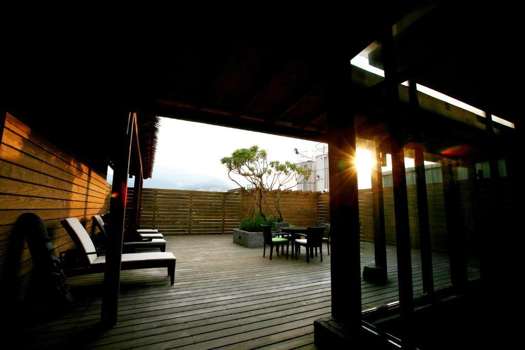 Chat Hot Spring Resort Цзилун Экстерьер фото